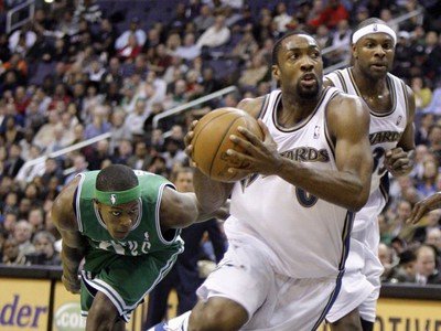 Rondo z Bostonu nestačí