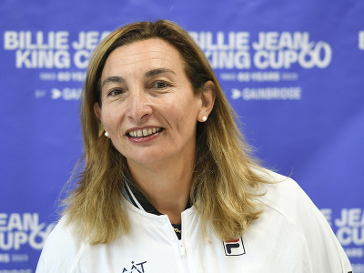 Na snímke kapitánka ženskej tenisovej reprezentácie Argentíny Mercedes Pazová počas tlačovej konferencie pred stretnutím Slovensko - Argentína