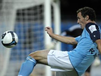 Arnold Šimonek z Nitry  v zápase 8. kola futbalovej Corgoň ligy medzi FC Nitra a DAC Dunajská Streda