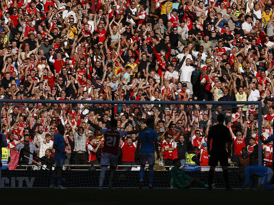 Fanúšikovia Arsenalu počas zápasu FA Community Shield