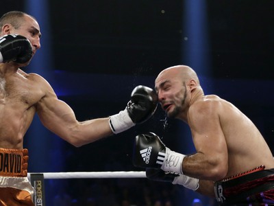 Arthur Abraham vs Mehdi Bouadla 