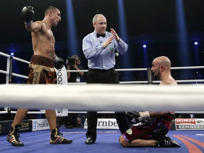 Arthur Abraham vs Mehdi Bouadla 