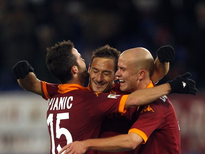 Francesco Totti strelil v súboji s Fiorentinou dva góly