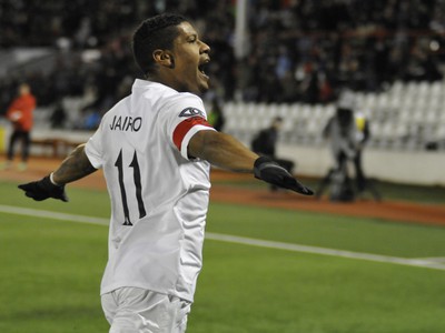 Hráč AS Trenčín Jairo De Macedo sa teší z gólu na 1:0