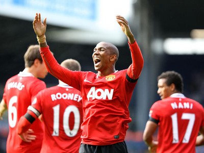 Ashley Young hrdinom United