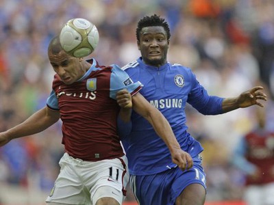 Gabriel Agbonlahor a John