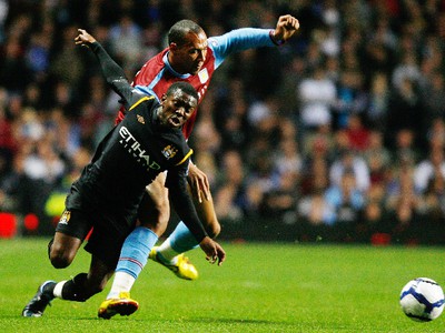 Shaun Wright-Phillips a John