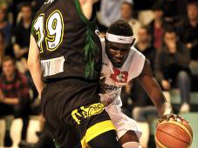 Ater Majok a Nicholasom