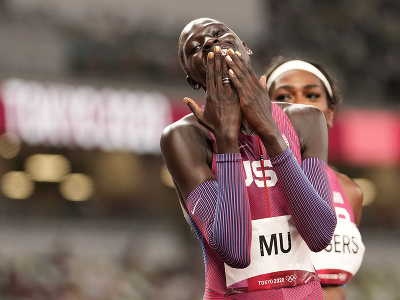 Americká atlétka Athing Muová získala na OH 2020 zlatú medailu v behu na 800 m