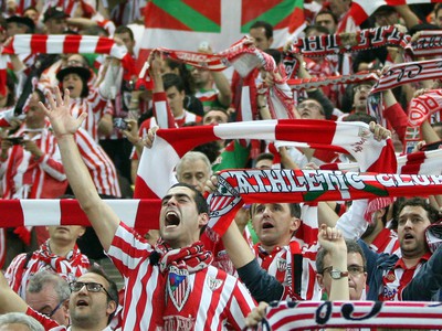 Fanúšikovia Bilbaa pred finálovým zápasom EL s Atléticom Madrid