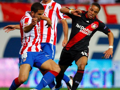 Sidney Sam a Alvaro Dominguez