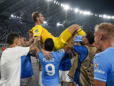 Celé Lazio oslavuje svojho hrdinu - brankára Ivana Provedela