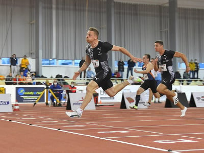 Ján Volko v cieli pretekov na 60 metrov počas 21. ročníka Atletického mítingu Elán v Bratislave