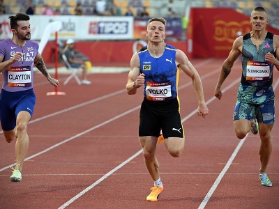 Ján Volko počas pretekov v behu na 100m v rámci atletického Tipos P-T-S mítingu
