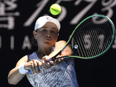 Austrálska tenistka Ashleigh Bartyová sa suverénnym spôsobom prebojovala do 3. kola dvojhry Australian Open