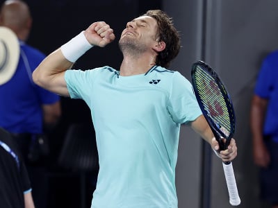Víťazná radosť Caspera Ruuda po víťazstve v 2. kole Australian Open