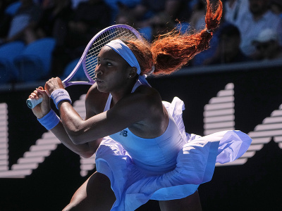 Cori Gauuffová počas 2. kola dvojhry na grandslamovom turnaji Australian Open