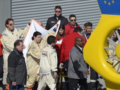 Alonso v Barcelone havaroval.