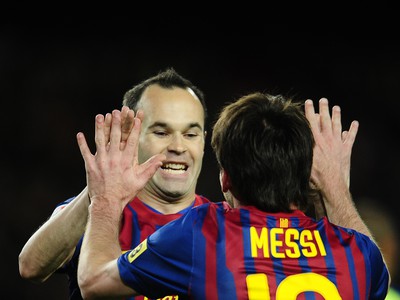 Iniesta a Messi