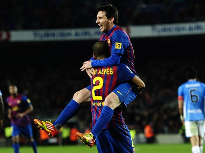 Dani Alves a Messi