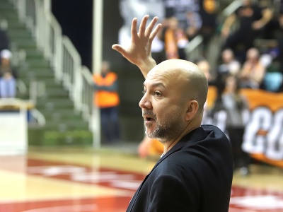 Hlavný tréner Emre Özsari (Melikgazi Kayseri)