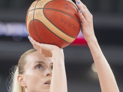 Na snímke Ivana Jakubcová (Slovensko) v zápase D-skupiny na ME v basketbale žien Turecko - Slovensko