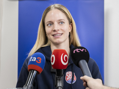 Na snímke slovenská basketbalová reprezentantka Terézia Páleníková počas brífingu pred zápasmi kvalifikácie ME 2025 s Tureckom a Rumunskom