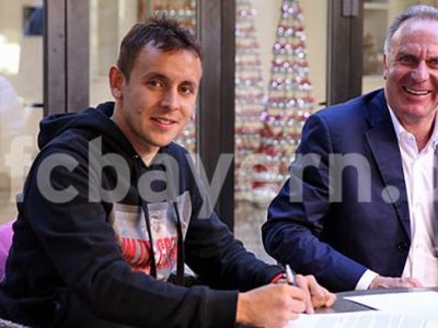 Bayern predĺžil kontrakt s Rafinhom do konca júna 2017