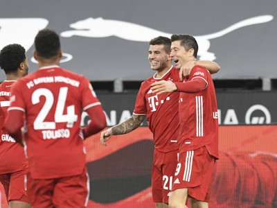 Hráči Bayernu sa tešia z gólu