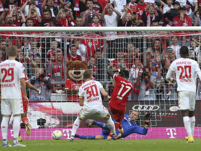 Sadio Mané dáva gól Bayernu