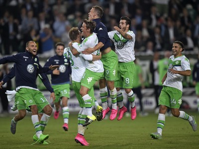 Víťazné oslavy hráćov Wolfsburgu