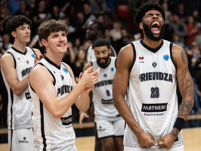 Basketbalisti Prievidze v popredí