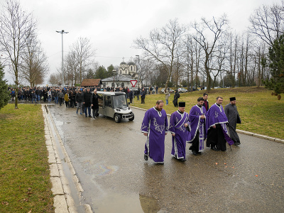 Srbského basketbalového trénera Dejana Milojeviča v pondelok pochovali na belehradskom cintoríne.