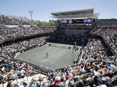 Švajčiarska tenistka so slovenskými koreňmi Belinda Benčičová vyhrala turnaj WTA v americkom Charlestone