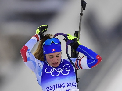 Na snímke slovenská biatlonistka Paulína Fialková na strelnici počas šprintu žien na 7,5 km na zimných olympijských hrách ZOH 2022 v Pekingu 