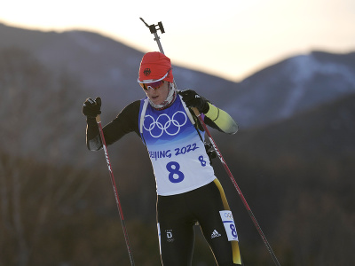 Nemecká biatlonistka Denise Herrmannová získala na ZOH 2022 v Pekingu zlatú medailu vo vytrvalostných pretekoch na 15 km