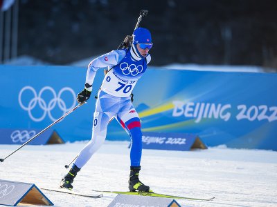 Na snímke slovenský biatlonista Tomáš Sklenárik počas vytrvalostných pretekov mužov na 20 km na zimných olympijských hrách ZOH 2022 v Pekingu