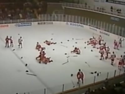 Hokejová bitka v Piešťanoch 1987 medzi medzi juniorskými hokejistami Kanady a Sovietskeho Zväzu