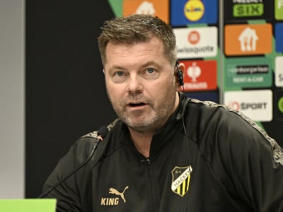 Tréner švédskeho tímu BK Häcken Jens Gustafsson