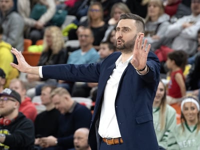 Basketbalový tréner Danilo Rakočević