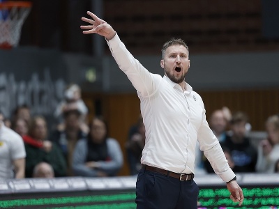 Tréner Michal Madzin reaguje