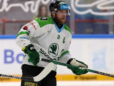 Slovenský hokejový obranca Adam