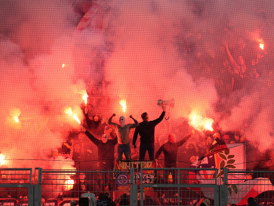 Fanúšikovia počas zápasu Borussie Dortmund s Atléticom Madrid