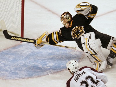 Brankár Bostonu Tuukka Ras