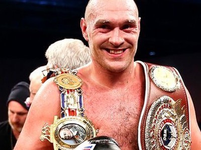 Tyson Fury sa po zdolaní Chisoru stal novým britským šampiónom
