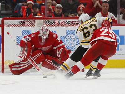 Brad Marchand a  Jimmy Howard