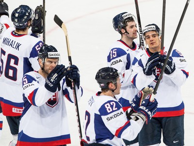 Radosť slovenských hokejistov po výhre nad Nemeckom