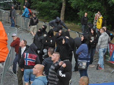 Účastníci protestu STOP islamizácii Európy! vtrhli na akciu s názvom World City Downhill Tour 2015, ktorá sa mala konať Bratislavskom hrade.