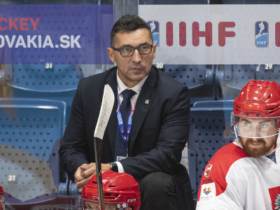 Tréner poľských hokejistov Slovák Róbert Kaláber