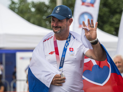 Strieborný medailista v golfe z XXXII. letných OH 2020 v Tokiu Rory Sabbatini počas záverečného ceremoniálu Olympijského festivalu a oslavy zisku medailí, ktoré slovenskí športovci vybojovali na Hrách XXXII. olympiády v Tokiu